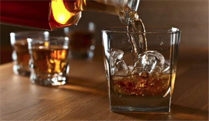 बैतूल: 4 महिलाओं के पास से अवैध शराब जब्त बैतूल: 4 महिलाओं के पास से अवैध शराब जब्त