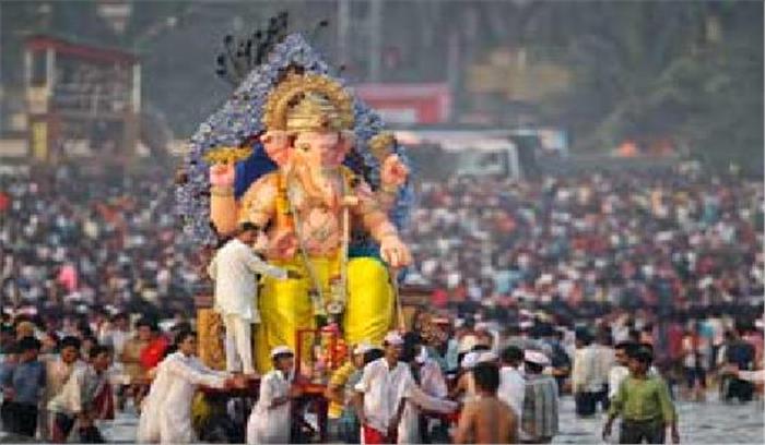 चतुर्दशी के अवसर पर झिलमिलाती झांकियां निकलेंगी