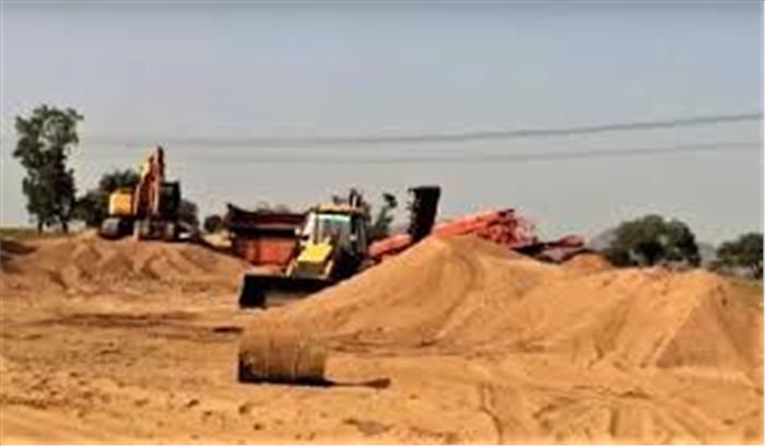 अवैध खनन रोकने डीआईजी खुद उतरे मैदान में