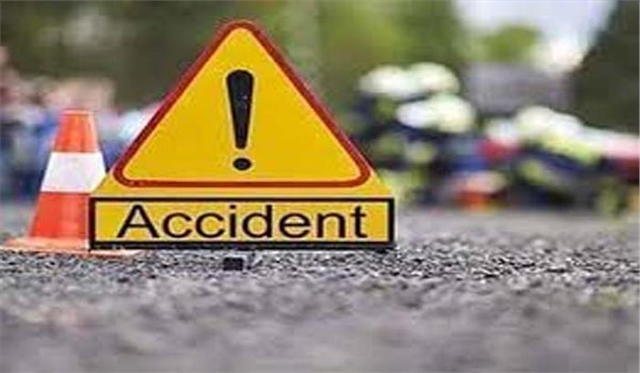 भोपाल : डंपर ने स्कूल वैन को मारी टक्कर, बच्ची की मौत,5 बच्चे घायल