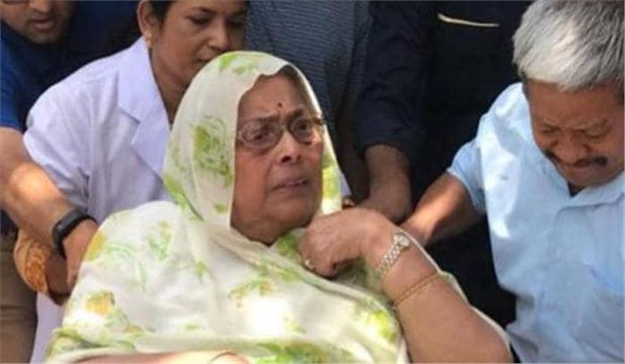मध्य प्रदेश के पूर्व मुख्यमंत्री अर्जुन सिंह की पत्नी का निधन