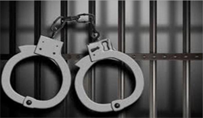 इंस्टाग्राम पर दोस्ती कर अश्लील तस्वीरों से ब्लैकमेल करने के आरोप में 2 युवक गिरफ्तार