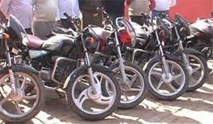 बाइक चोर गिरोह से चोरी की मोटर साइकिलें बरामद बाइक चोर गिरोह से चोरी की मोटर साइकिलें बरामद