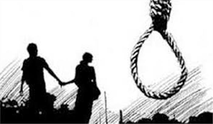 आदिवासी छात्रा का शव फांसी के फंदे पर लटका​​​​​​​ मिला