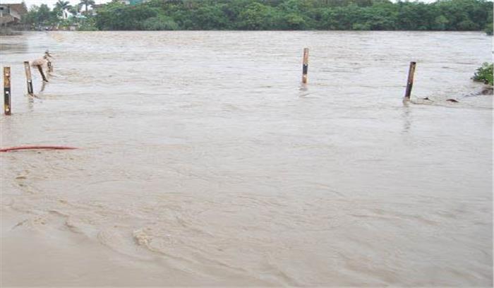 भारी बारिश से नदियों में आए उफान से श्योपुर का राजस्थान से सड़क संपर्क टूटा भारी बारिश से नदियों में आए उफान से श्योपुर का राजस्थान से सड़क संपर्क टूटा