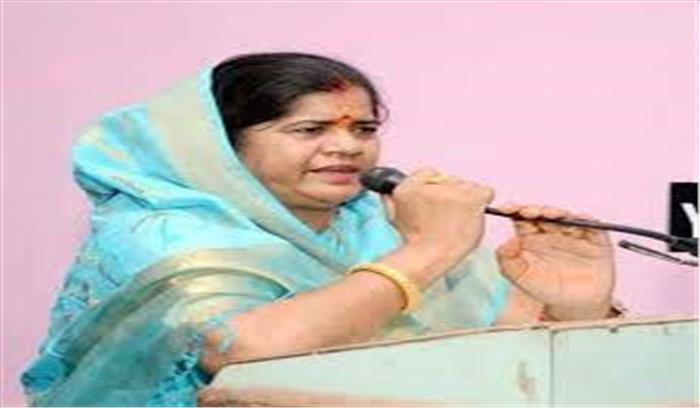 हम डटे हैं, बस महाराज पीछे ना हटें : इमरती देवी