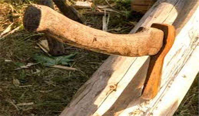 पति-पत्नी की सोते समय कुल्हाड़ी से प्रहार कर की हत्या