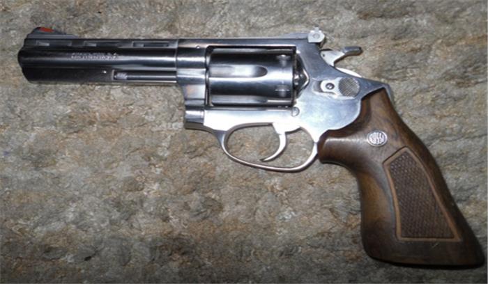 मध्यप्रदेश: देशी कट्टे के अवैध परिवहन के आरोप में दो गिरफ्तार