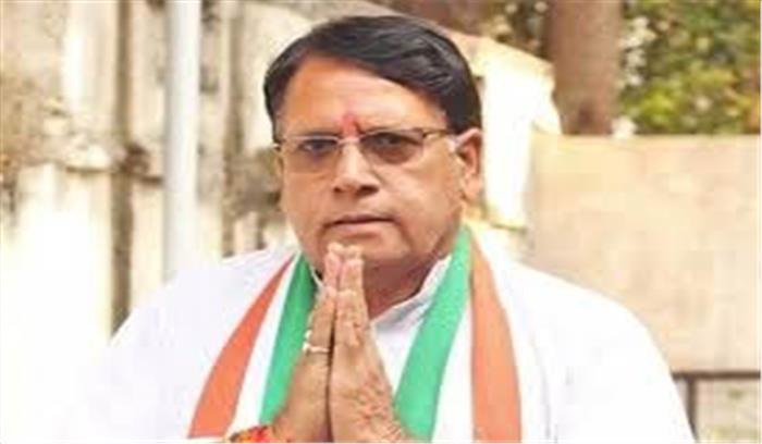 पी सी शर्मा ने खटलापुरा नाव दुर्घटना में मृतकों के घर पहुँच कर परिजनों को दी आर्थिक सहायता