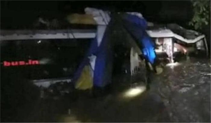 रायसेन में सड़क दुर्घटना में तीन लोगों की मौत