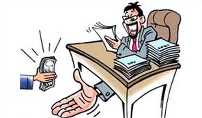 सतना में लिपिक 18 हजार रुपए की रिश्वत लेते गिरफ्तार