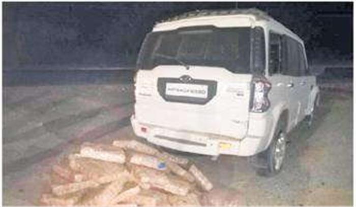 मध्य प्रदेश : बैतूल में स्कॉर्पियो से गांजा बरामद, आरोपी फरार