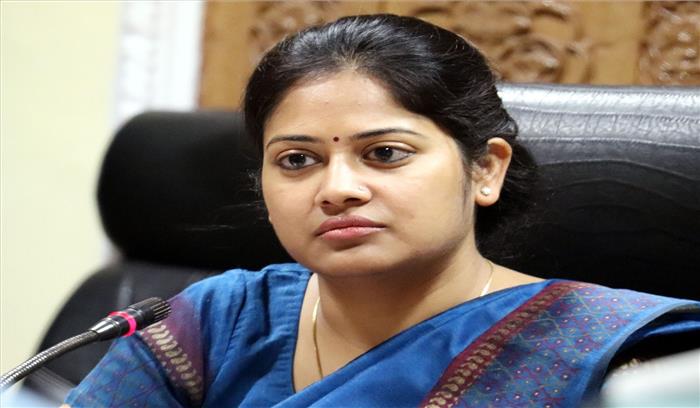 मध्यप्रदेश की कलेक्टर ने सभी एसडीएम को दिया कारण बताओ नोटिस