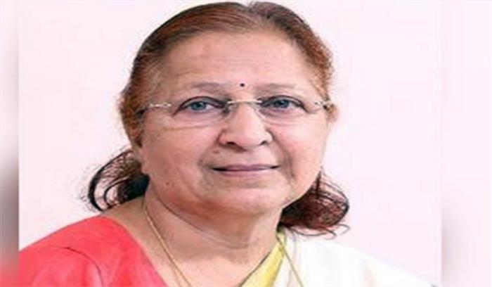 सुमित्रा महाजन के पारिवारिक कार्यक्रम मेें जा रहे दंपति की मौत