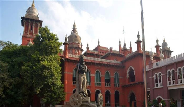 पनीरसेल्वम के खिलाफ सीबीआई जांच कराने का आदेश क्यों न दें: मद्रास हाई कोर्ट पनीरसेल्वम के खिलाफ सीबीआई जांच कराने का आदेश क्यों न दें: मद्रास हाई कोर्ट