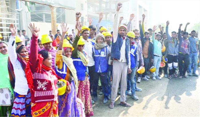 महागुन बिल्डर पर 70 ठेकेदारों ने लगाया भुगतान न करने का आरोप