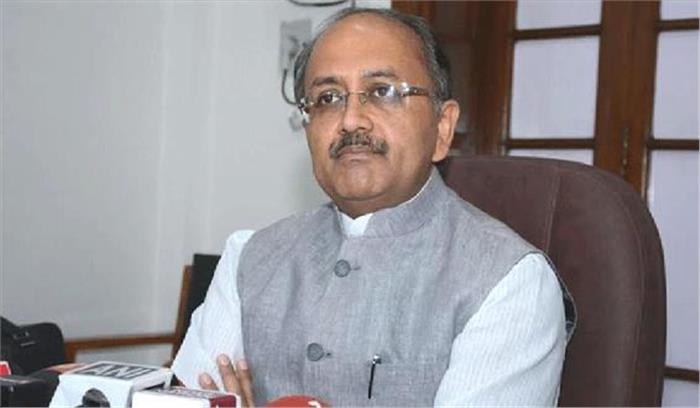 महाकौशल एक्सप्रेस के पटरी से उतरने की घटना दुर्भाग्यपूर्ण : सिद्धार्थनाथ सिंह