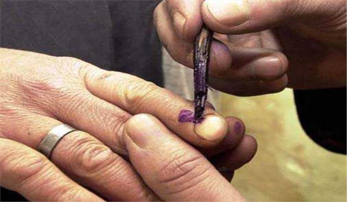 महाराष्ट्र में 57.01 प्रतिशत मतदान महाराष्ट्र में 57.01 प्रतिशत मतदान