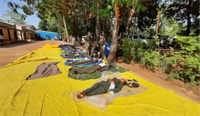 महाराष्ट्र : पुलिस पर नक्सली बताकर 8 ग्रामीणों की हत्या का आरोप