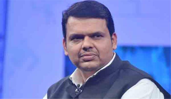 उपचुनाव में देवेंद्र फडणवीस ने आचार संहिता का उल्लंघन किया: सचिन सावंत