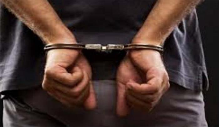 छत्तीसगढ़ में 10.90 करोड़ रुपये के साथ 4 गिरफ्तार