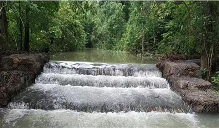 गिरते भू-जल स्तर पर नियंत्रण हेतु जल संवर्धन