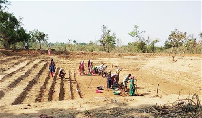 मनरेगा अंतर्गत जल संरक्षण के कार्यों को प्राथमिकता मनरेगा अंतर्गत जल संरक्षण के कार्यों को प्राथमिकता