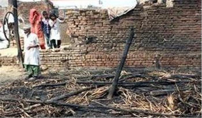 महोबा : पशु बाड़े में अचानक आग लगने से 10  बकरियाें की मौत