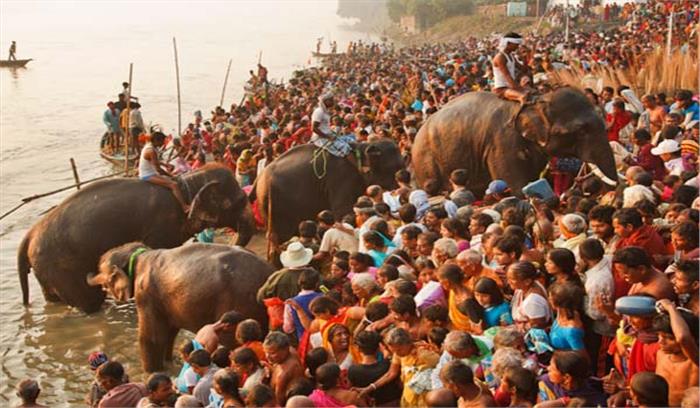 बिहार का ऐतिहासिक सोनपुर मेला आज भी आकर्षण का केंद्र