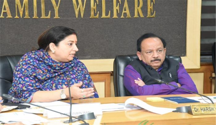 कुपोषण से मिलकर लड़ेंगे हर्षवर्धन व स्मृति के मंत्रालय