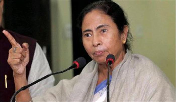भाजपा कई राज्यों में भ्रष्टाचार में आकंठ डूबी हुई है : ममता​​​​​​​