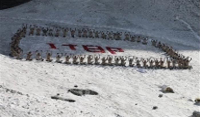 आईटीबीपी के जवानों ने हिमाचल में 13,050 फीट की ऊंचाई पर किया योग  