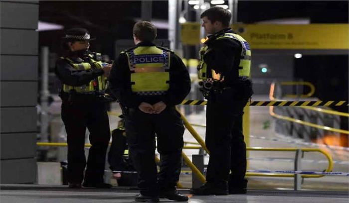 मैनचेस्टर हमले का संदिग्ध हिरासत में लिया गया