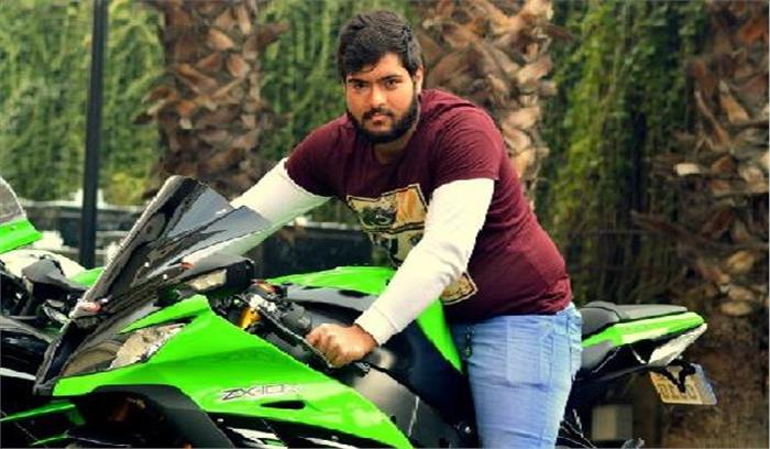 सुपर बाइक के शौकीन युवक की दुर्घटना में दर्दनाक मौत