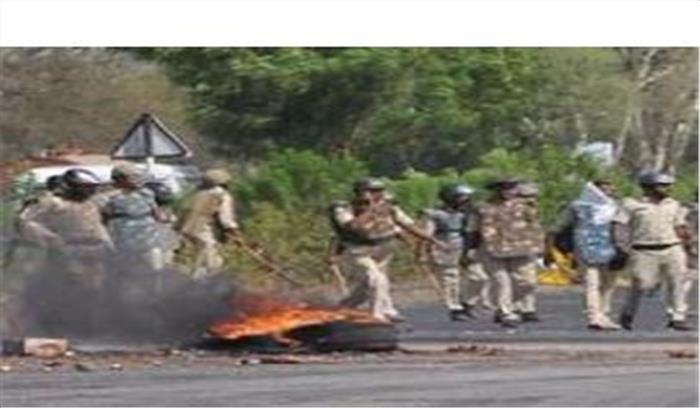 मंदसौर गोलीकांड : तत्कालीन कलेक्टर एवं एसपी निलंबित