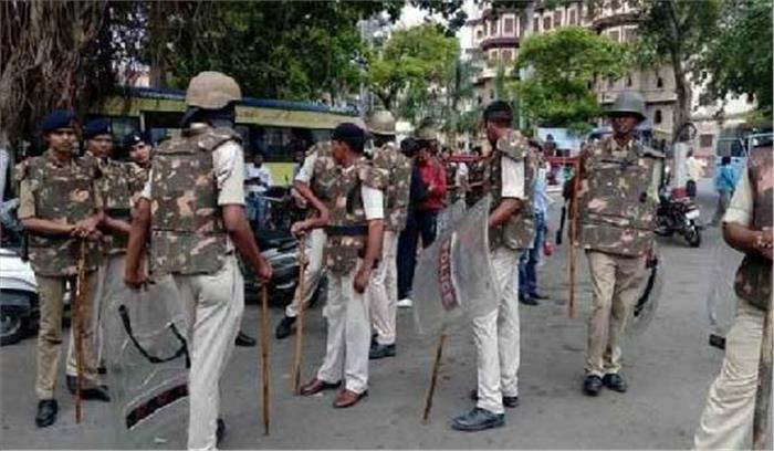 मंदसौर में कई दिनों की अशांति के बाद कर्फ्यू पूरी तरह हटा​​​​​​​