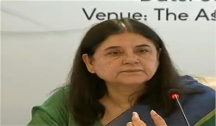 बसों में छेड़खानी, सीसीटीवी से नहीं पकड़ा जा सकता: मेनका गांधी