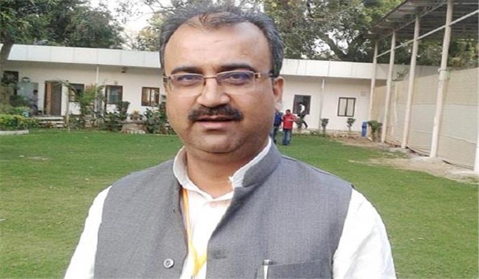 बिहार के स्वास्थ्य मंत्री  ने कहा कि राज्य में चिकित्सकों की कमी को दूर करने के लिए सरकार प्रयास कर रही है