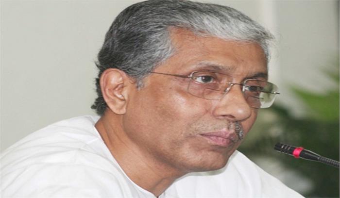 माणिक सरकार की जीवनशैली को फेसबुक पर किया पोस्ट