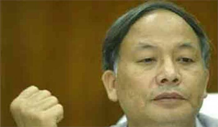 गइखंगम के काफिले पर उग्रवादियों ने की गोलीबारी