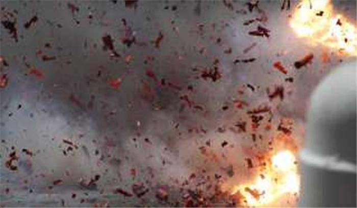 मणिपुर : हथगोला फटने से 2 बच्चों की मौत मणिपुर : हथगोला फटने से 2 बच्चों की मौत