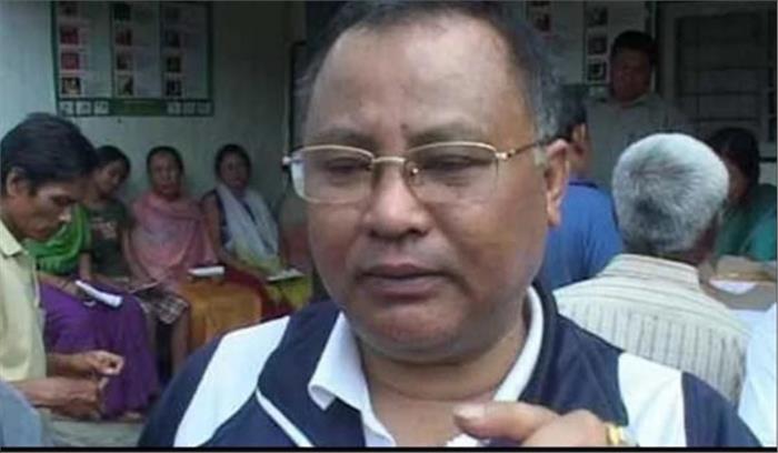 मणिपुर: स्वास्थ्य मंत्री एल.जयंत कुमार ने इस्तीफा दिया