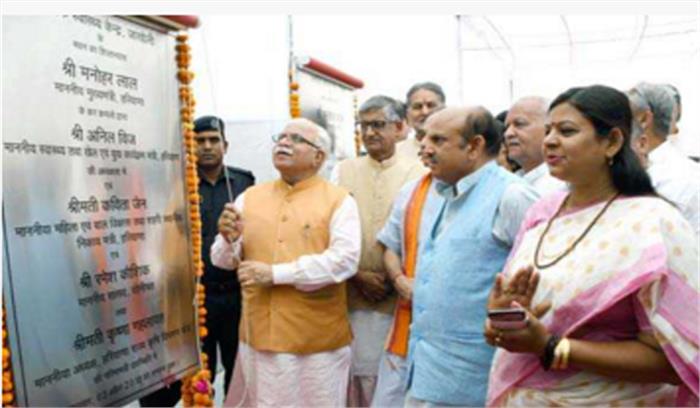 खट्टर ने विकास परियोजनाओं की आधारशिलाएं रखीं