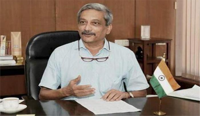 गोवा : तख्ता पलट से बाल-बाल बची पर्रिकर सरकार?