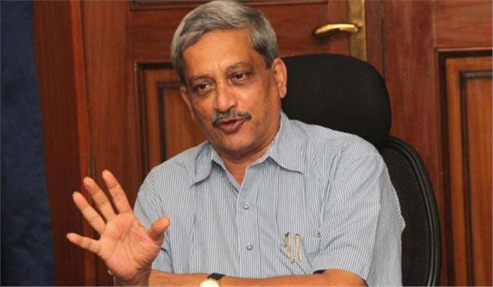 लोग जिम्मेदारी के साथ करें प्लास्टिक का इस्तेमाल: मनोहर पर्रिकर लोग जिम्मेदारी के साथ करें प्लास्टिक का इस्तेमाल: मनोहर पर्रिकर