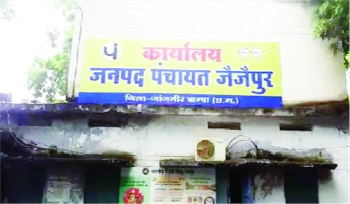 मनरेगा के काम रोके जाने से मजदूरों के हाथ हुए खाली