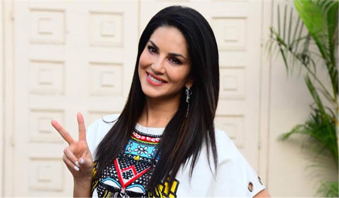 हॉरर फिल्म मे सनी लियोनी नजर आएंगी मंदाना करीमी के साथ