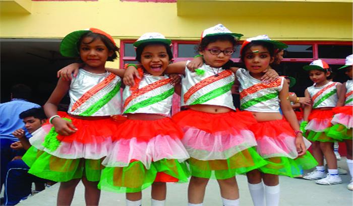 प्रतियोगिताओं व सोलर पैनल के उद्घाटन के साथ मनाया स्वतंत्रता दिवस