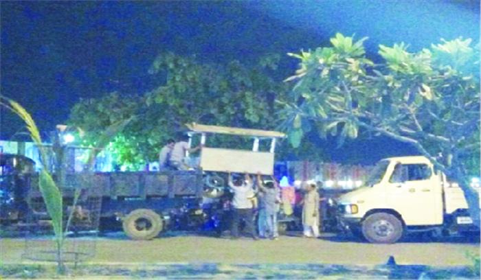 मरीन ड्राइव कब्जा मुक्त