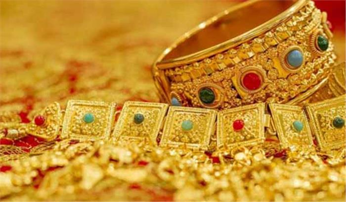 सोने में सुधार, चांदी फिसली